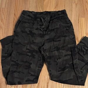 NWT Camouflage Print Athletic Pants